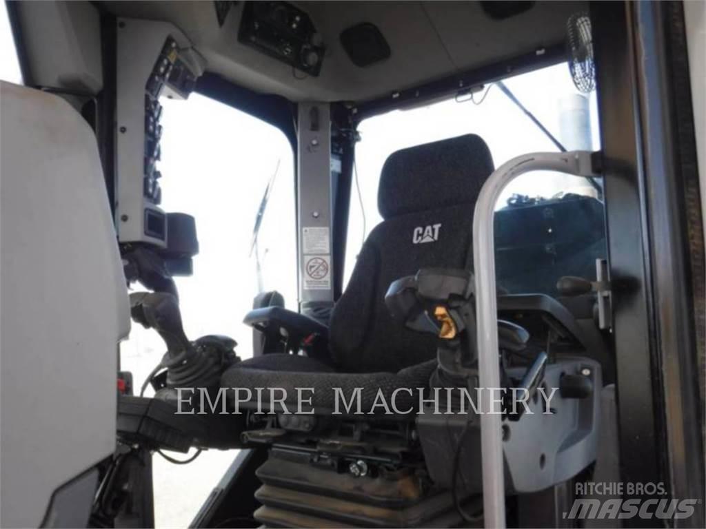 CAT 140M3 AWD معدات تمهيد الطرق