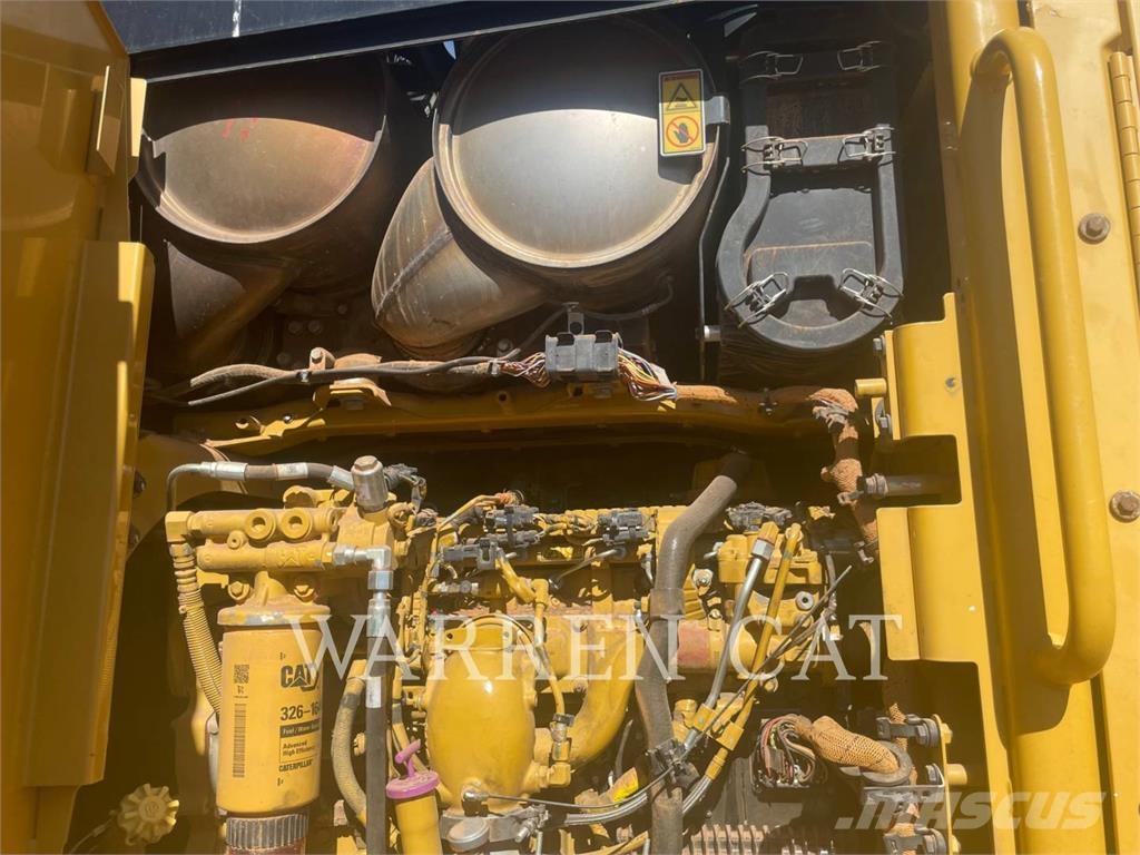 CAT 140M3 AWD معدات تمهيد الطرق