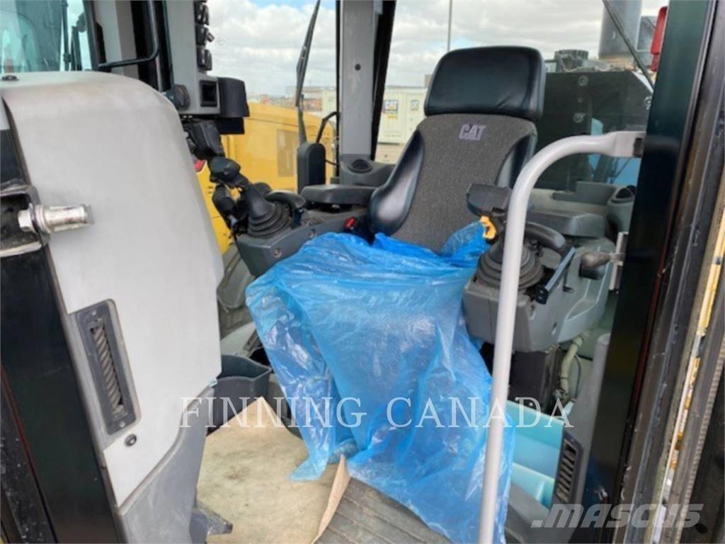 CAT 140M3 AWD معدات تمهيد الطرق