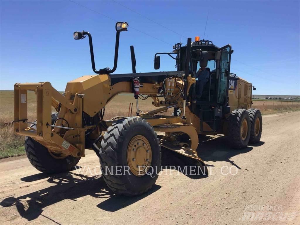 CAT 140M3 AWD معدات تمهيد الطرق