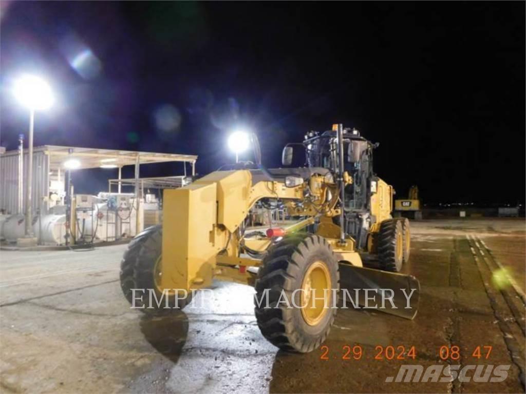 CAT 140M3 TE معدات تمهيد الطرق