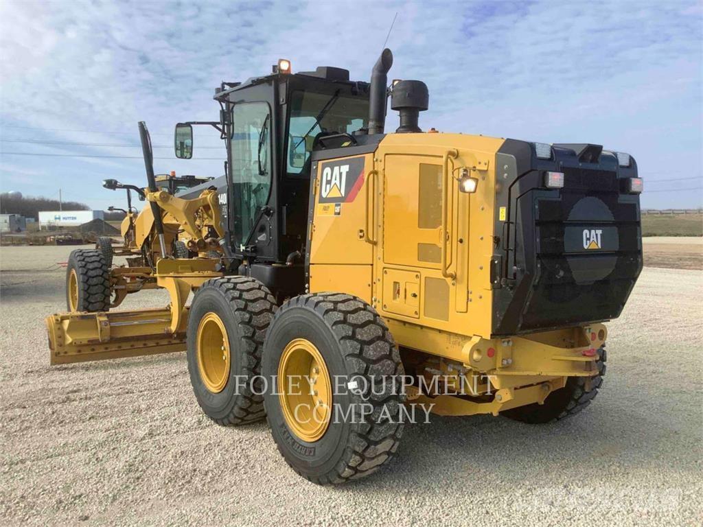 CAT 140M3AW معدات تمهيد الطرق