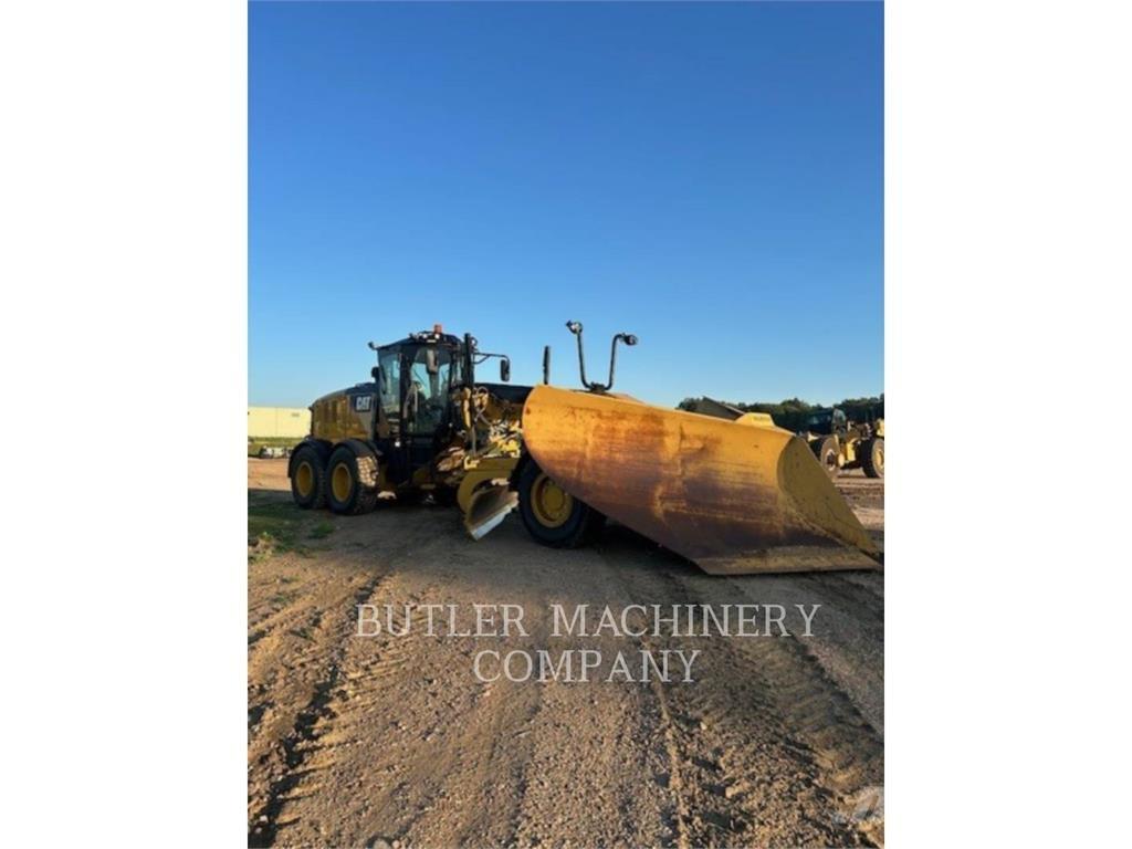CAT 140M3AWD معدات تمهيد الطرق