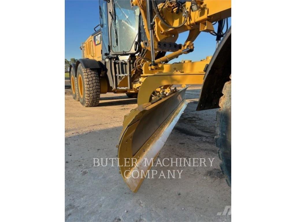 CAT 140M3AWD معدات تمهيد الطرق