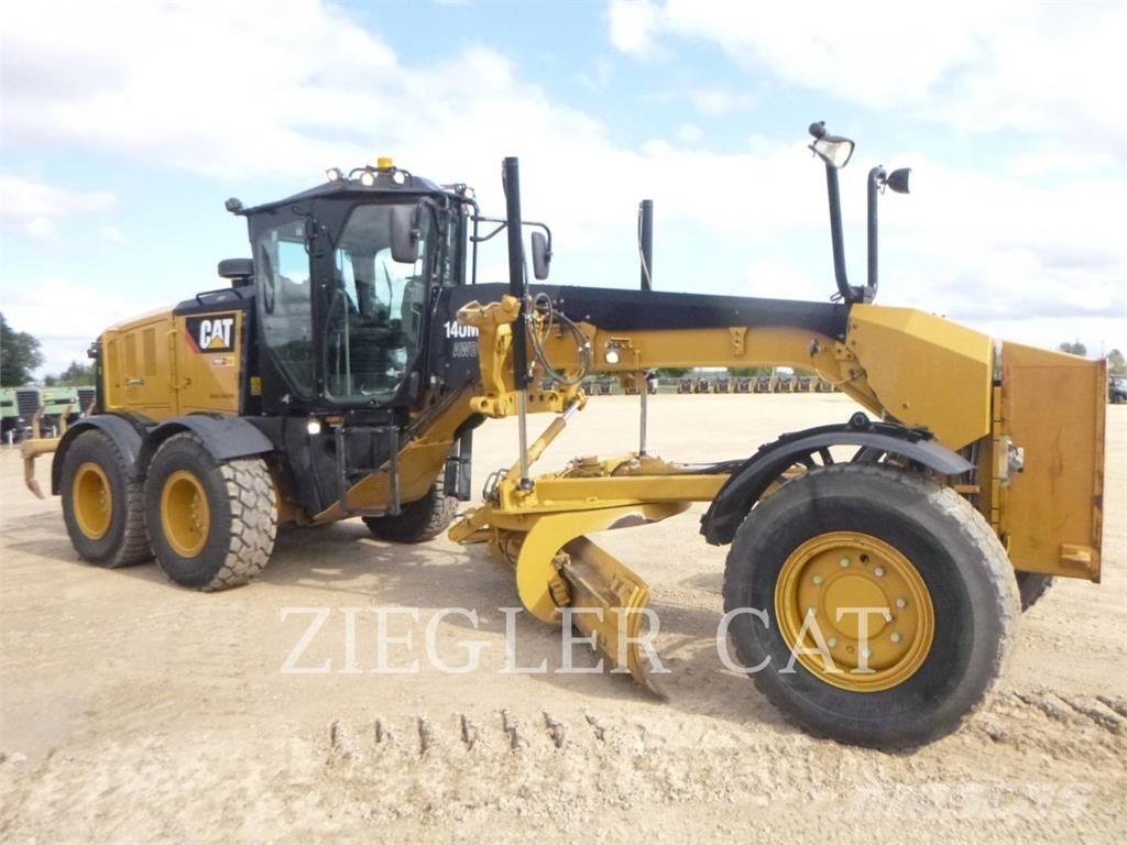 CAT 140M3AWD معدات تمهيد الطرق