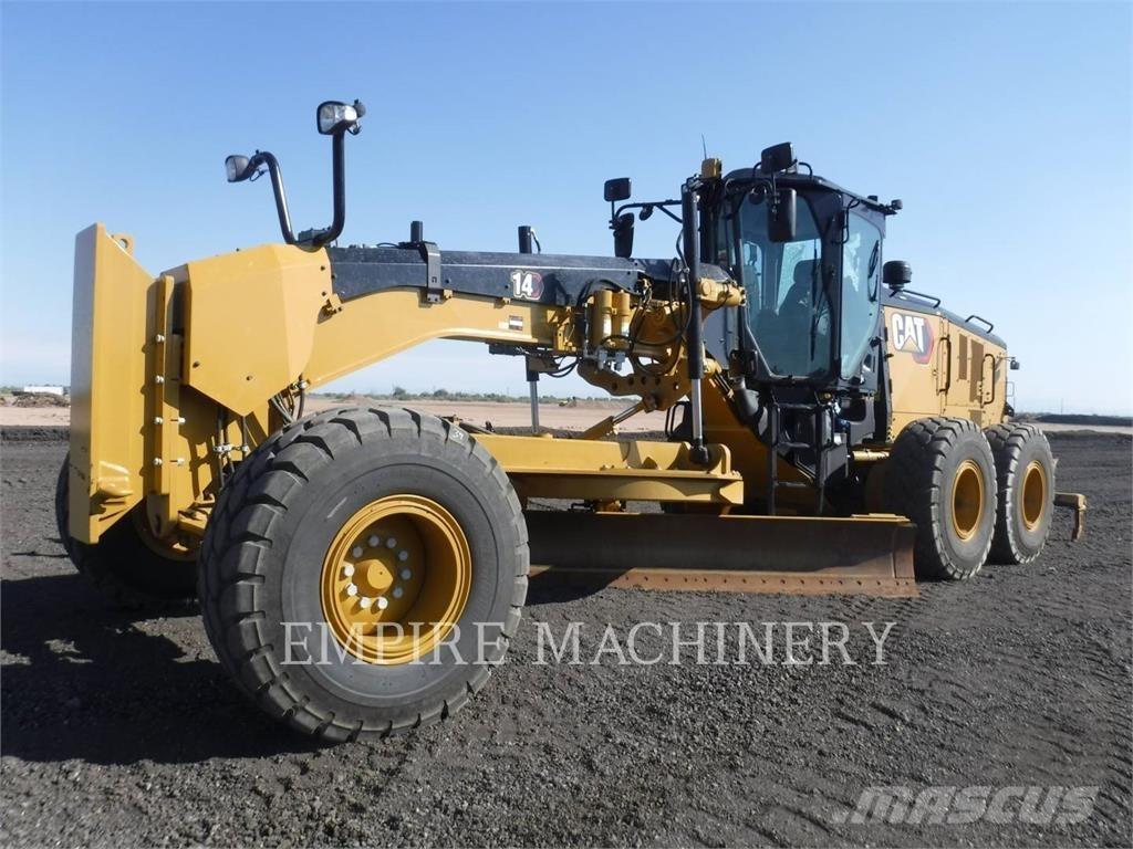 CAT 1415 معدات تمهيد الطرق