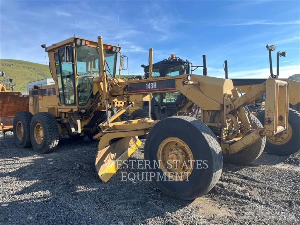 CAT 143H معدات تمهيد الطرق