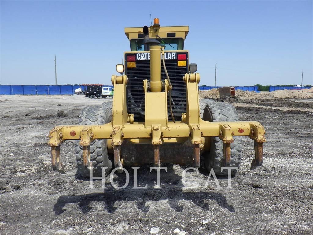 CAT 14H معدات تمهيد الطرق