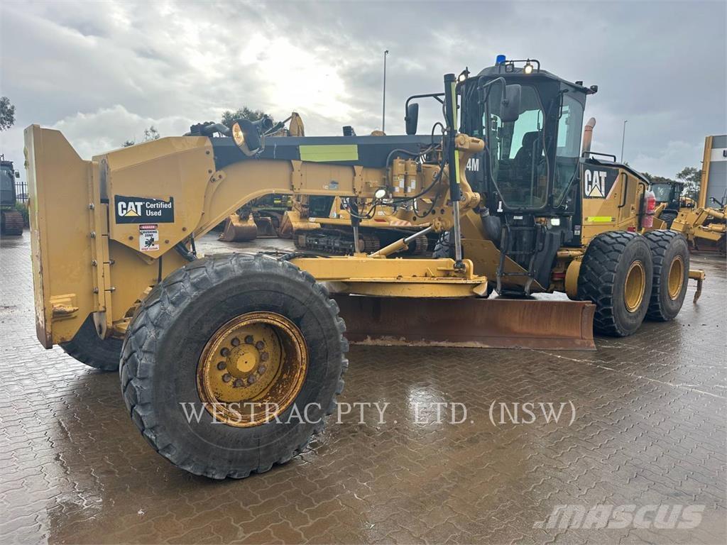 CAT 14M معدات تمهيد الطرق