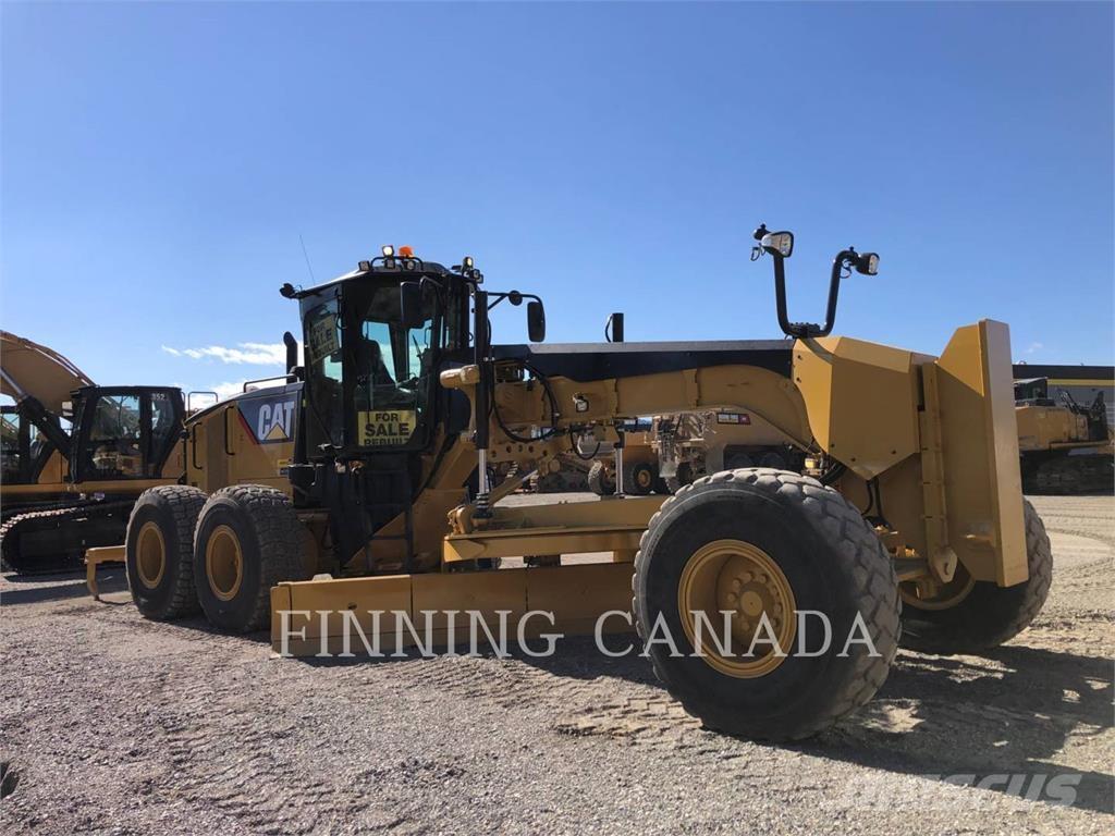 CAT 14M معدات تمهيد الطرق