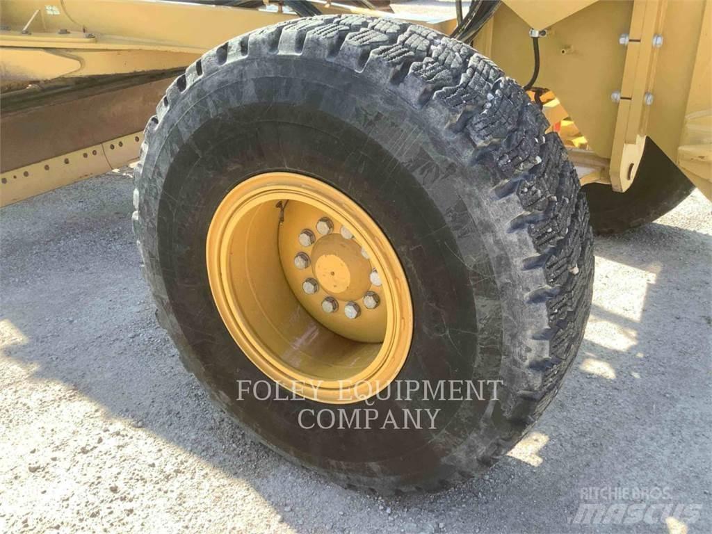 CAT 14M3 معدات تمهيد الطرق