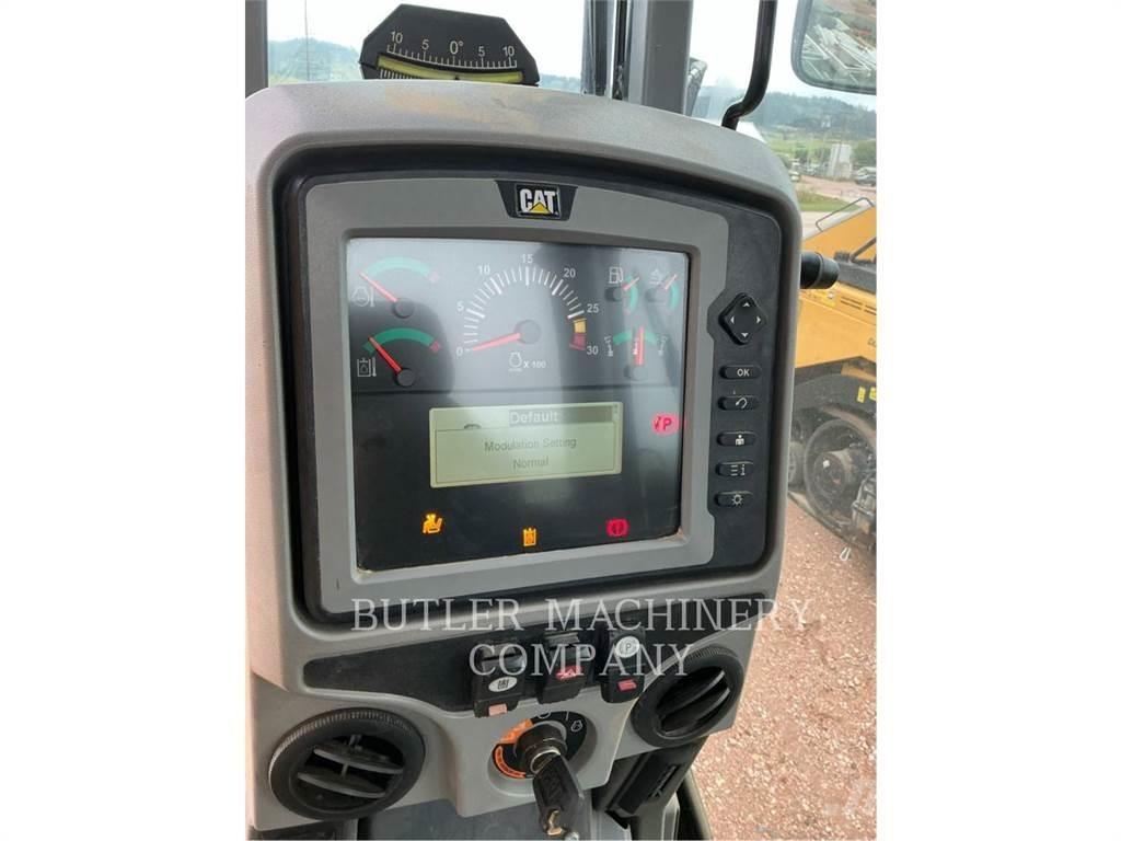 CAT 14M3 معدات تمهيد الطرق