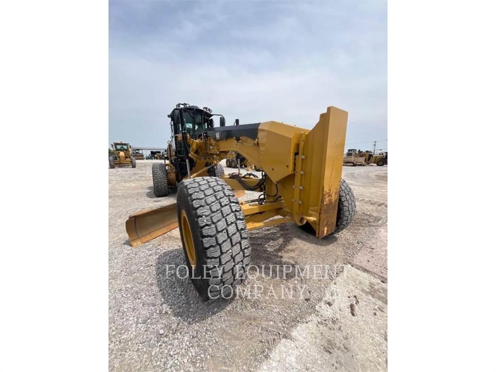CAT 14M3A معدات تمهيد الطرق