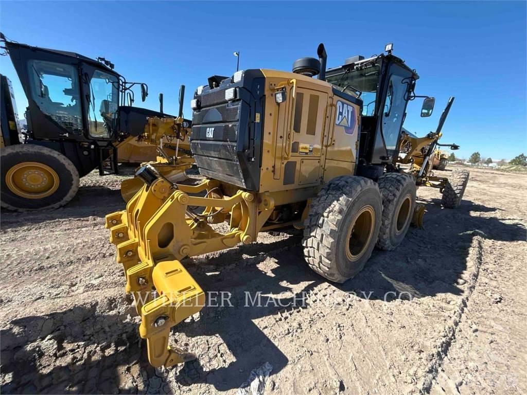 CAT 150 15 معدات تمهيد الطرق