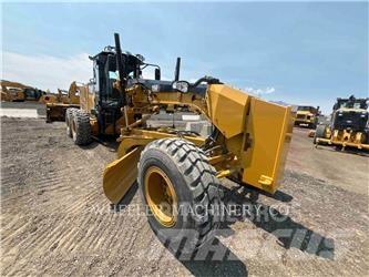 CAT 150 15 معدات تمهيد الطرق