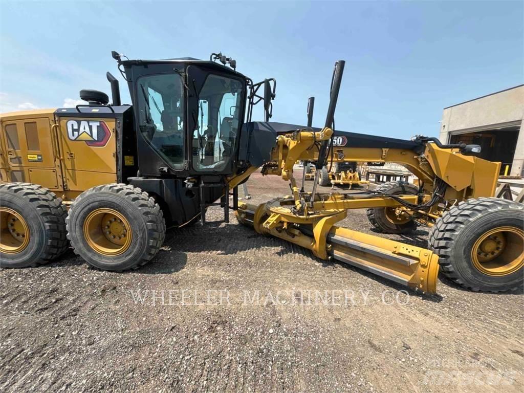 CAT 150 15 معدات تمهيد الطرق