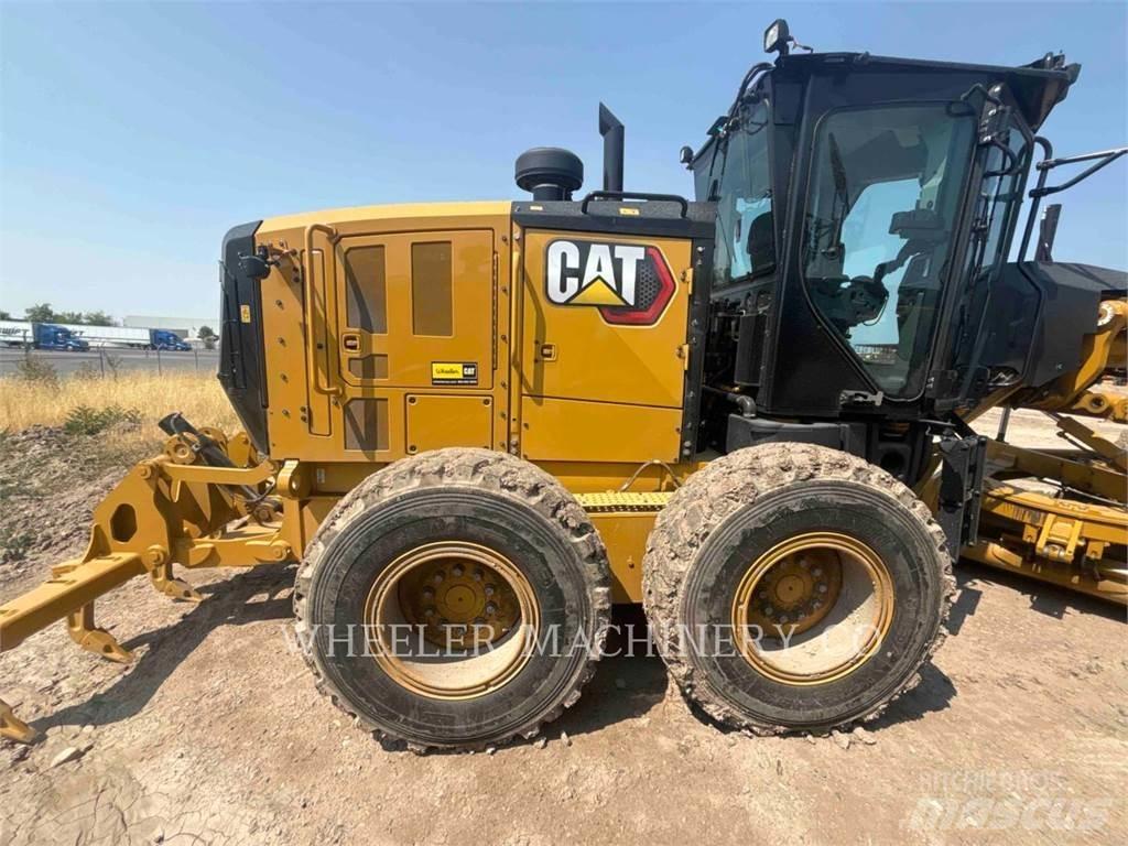 CAT 150 15 معدات تمهيد الطرق