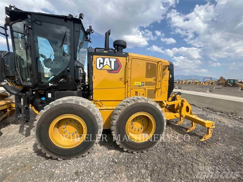 CAT 150 15 معدات تمهيد الطرق