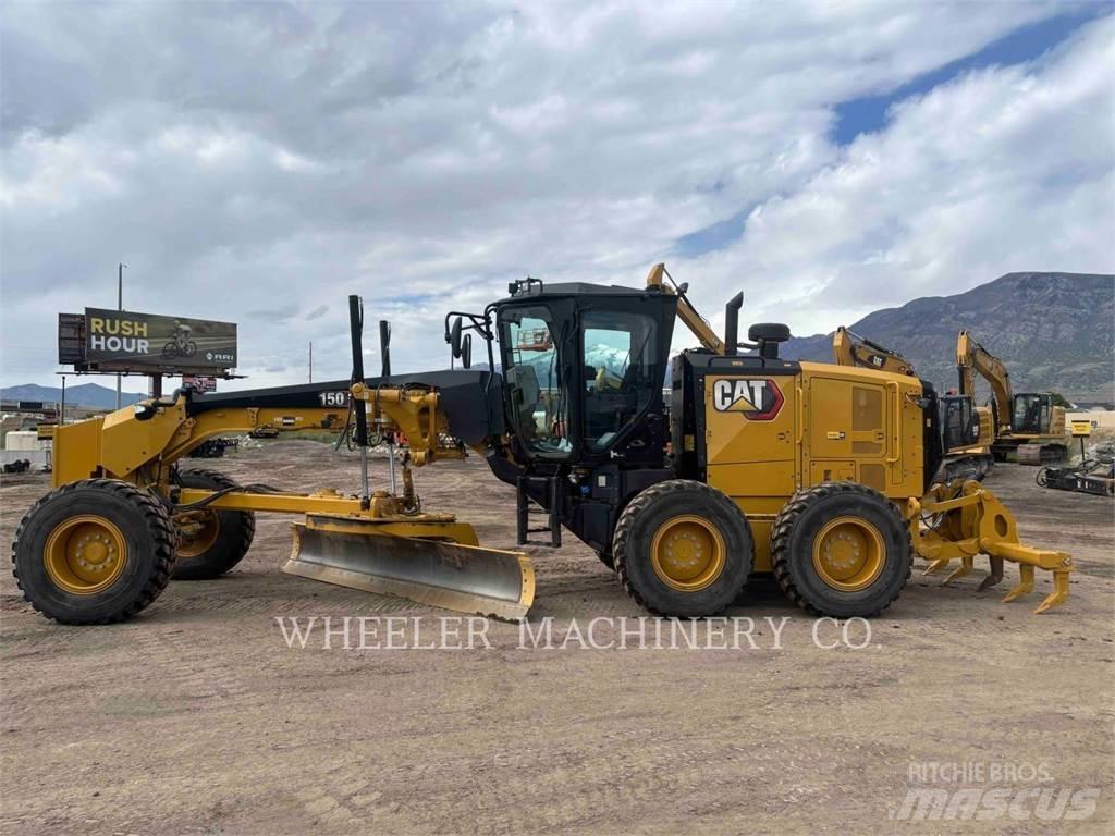 CAT 150 15 معدات تمهيد الطرق