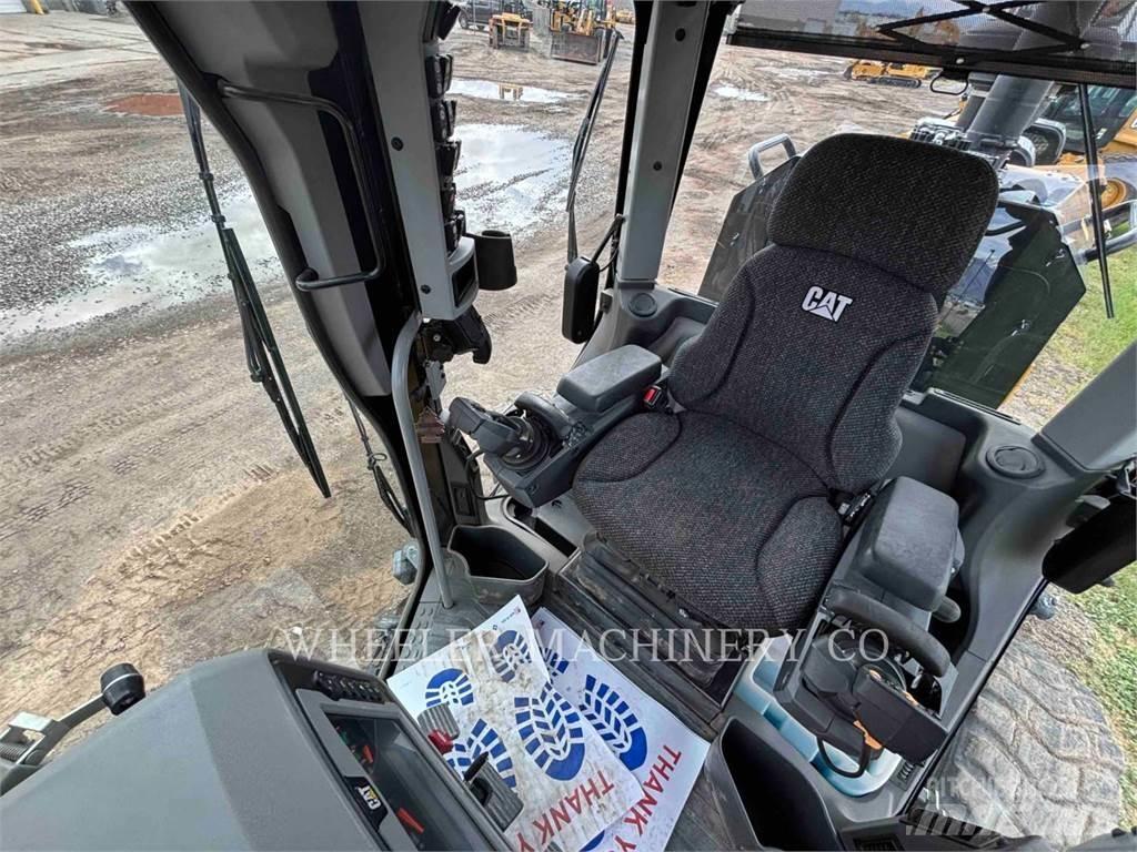 CAT 150 15 معدات تمهيد الطرق