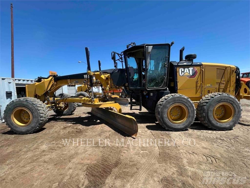 CAT 150 15 معدات تمهيد الطرق