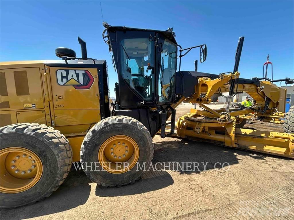 CAT 150 15 معدات تمهيد الطرق