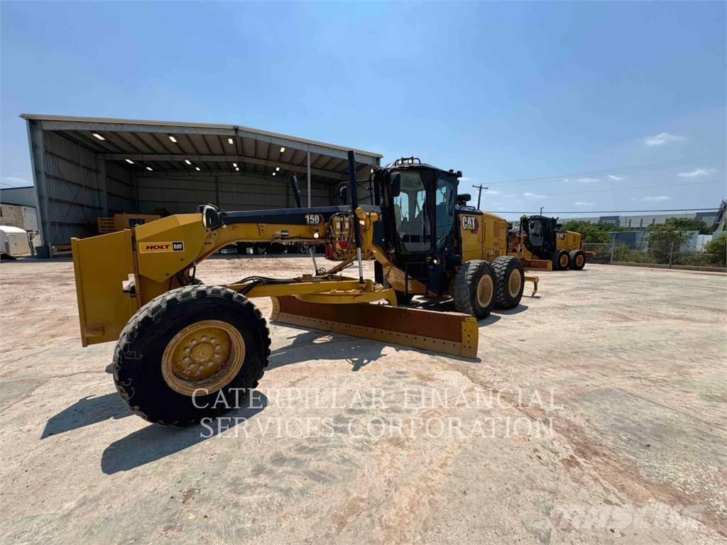CAT 150-15 معدات تمهيد الطرق