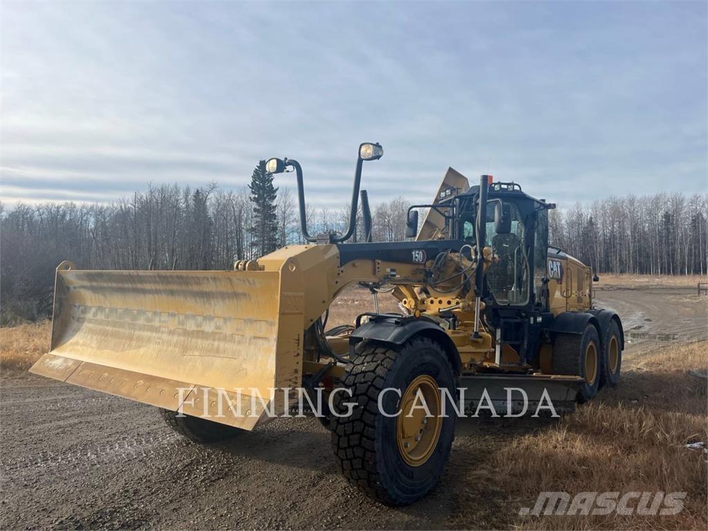 CAT 150-15 AWD معدات تمهيد الطرق