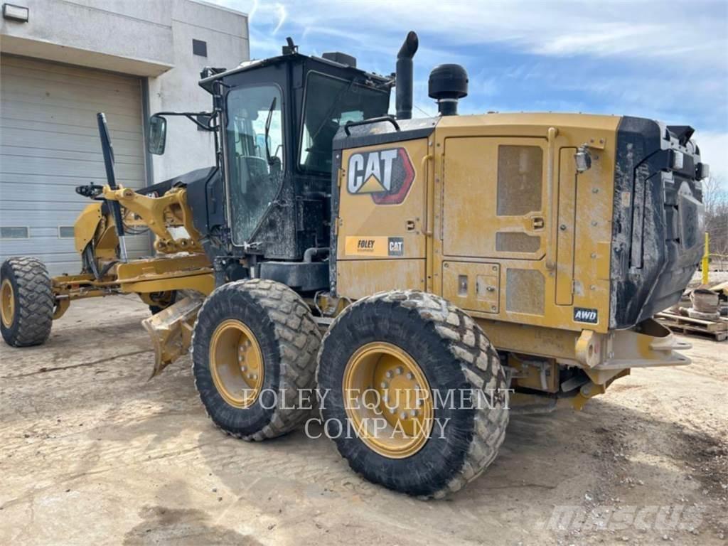 CAT 150-15AW معدات تمهيد الطرق