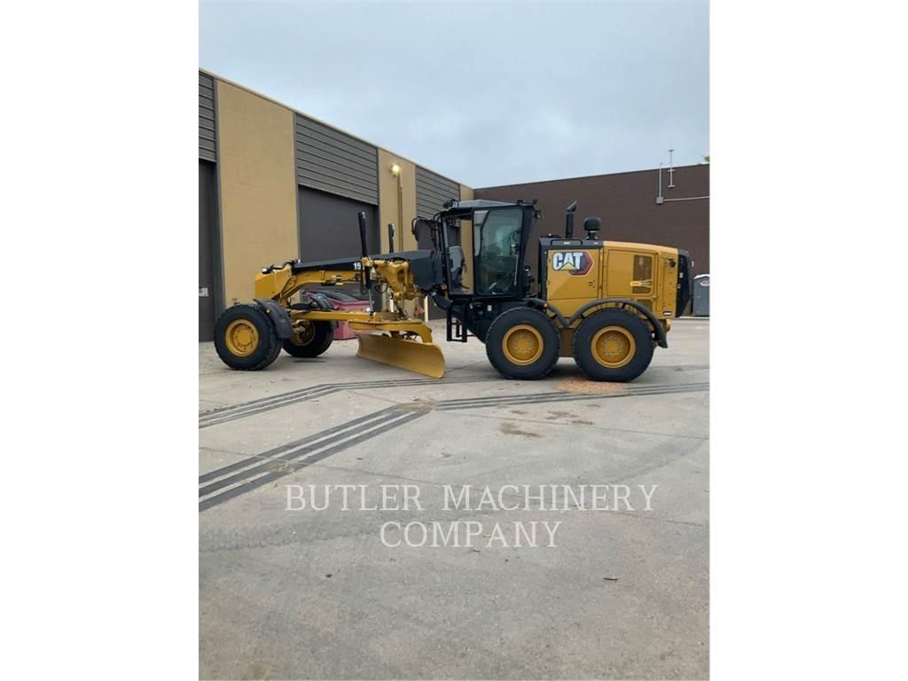 CAT 150-15AWD معدات تمهيد الطرق