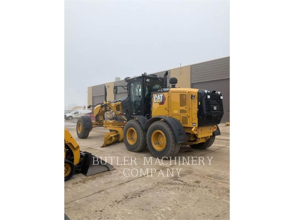 CAT 150-15AWD معدات تمهيد الطرق