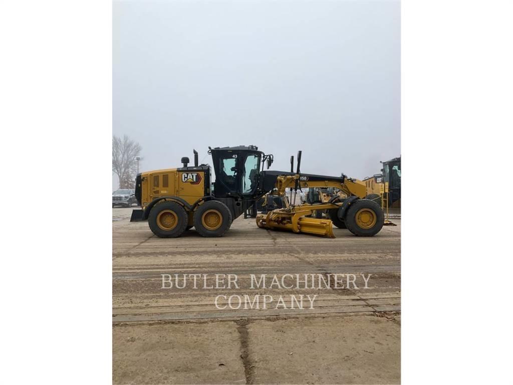 CAT 150-15AWD معدات تمهيد الطرق