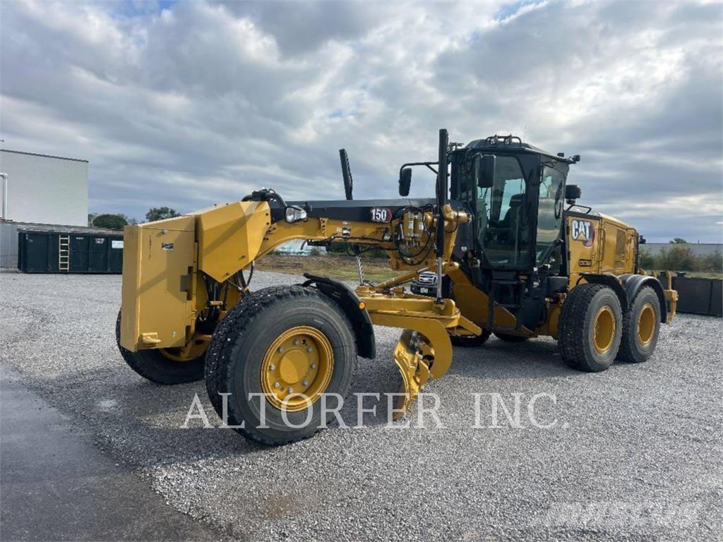 CAT 150-15AWD معدات تمهيد الطرق