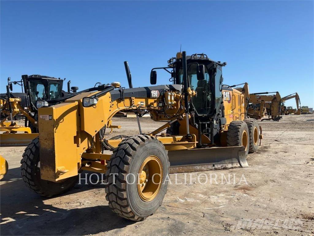 CAT 150 3D معدات تمهيد الطرق