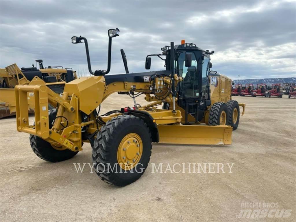 CAT 150 AWD معدات تمهيد الطرق