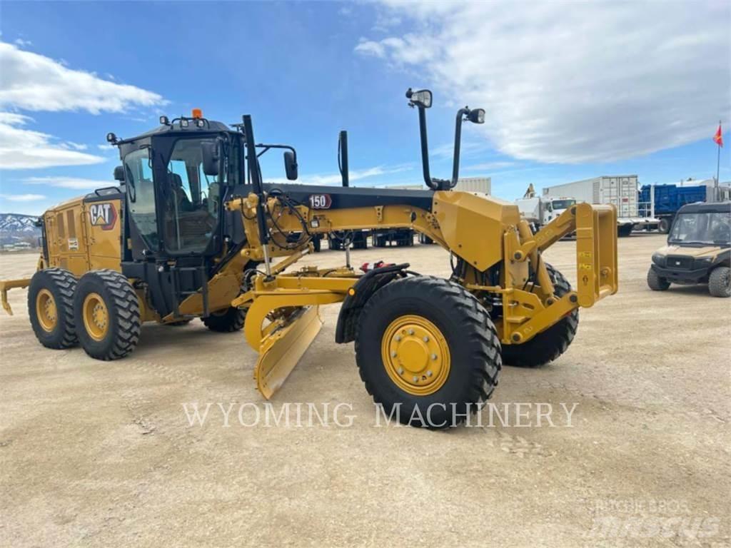 CAT 150 AWD معدات تمهيد الطرق