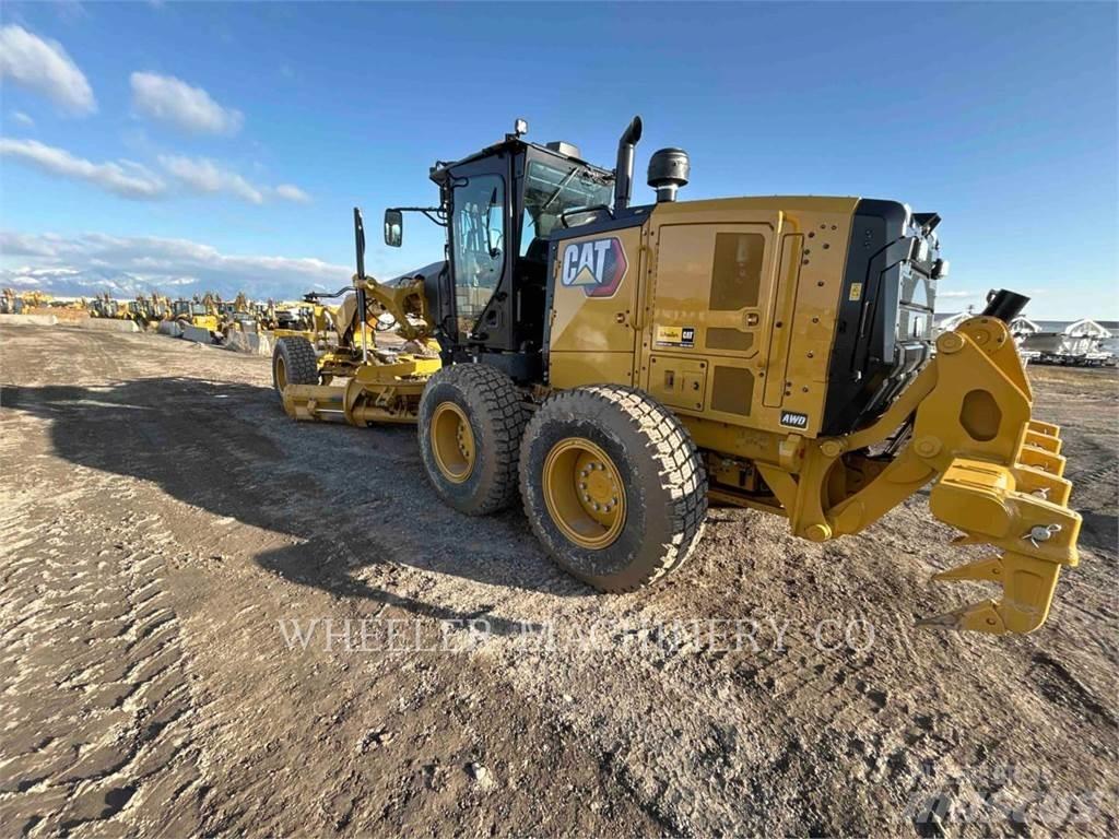 CAT 150 AWD معدات تمهيد الطرق