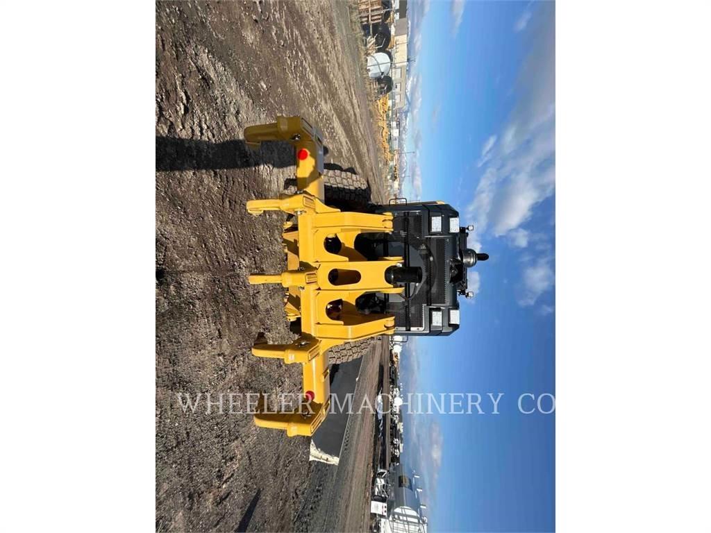 CAT 150 AWD معدات تمهيد الطرق