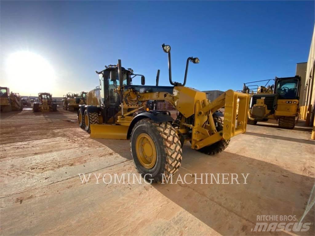 CAT 150 AWD معدات تمهيد الطرق