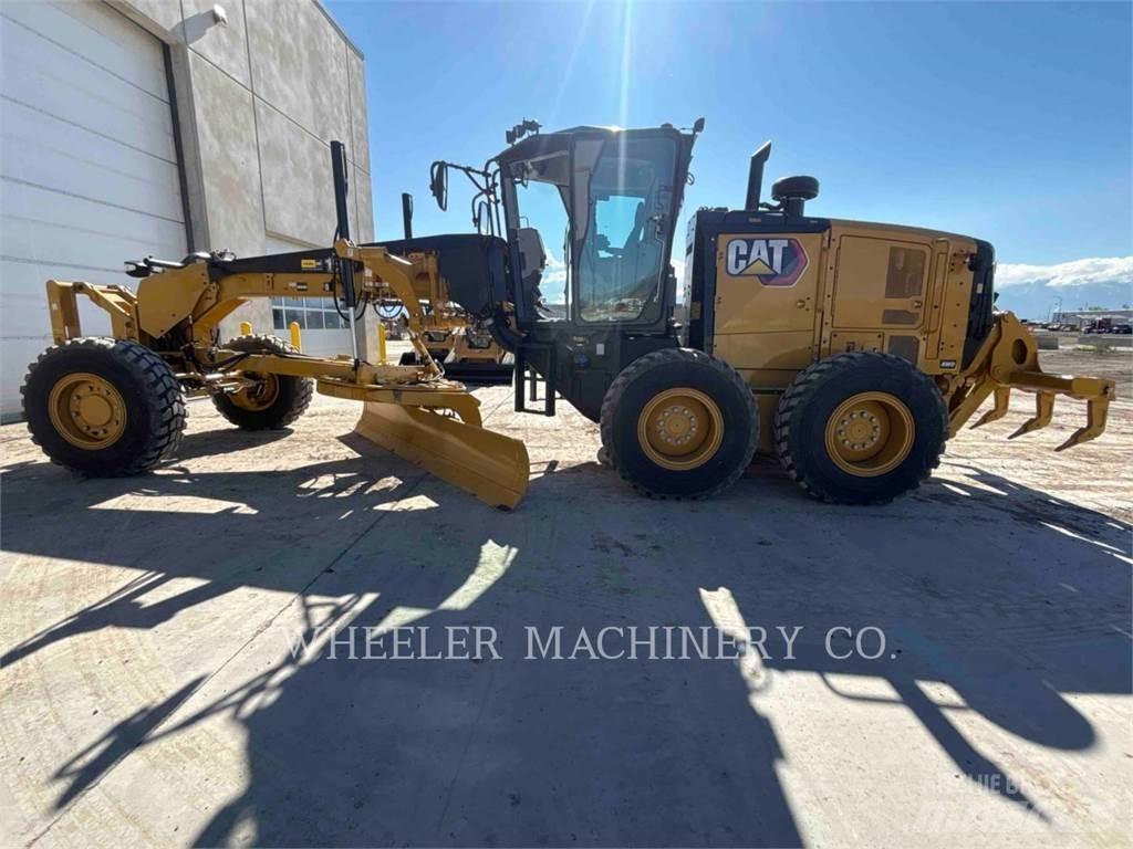 CAT 150 AWD معدات تمهيد الطرق