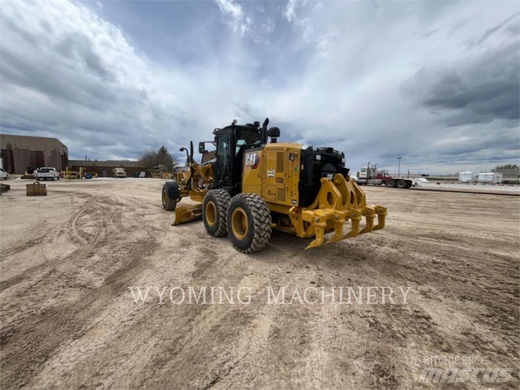 CAT 150 AWD معدات تمهيد الطرق