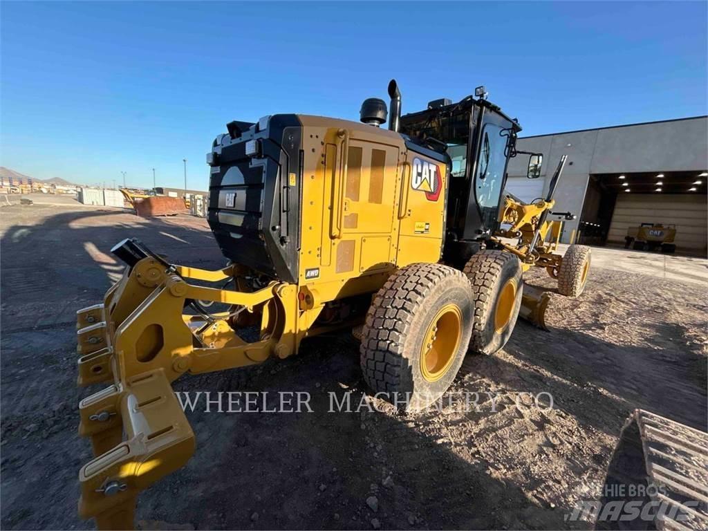 CAT 150 AWD معدات تمهيد الطرق