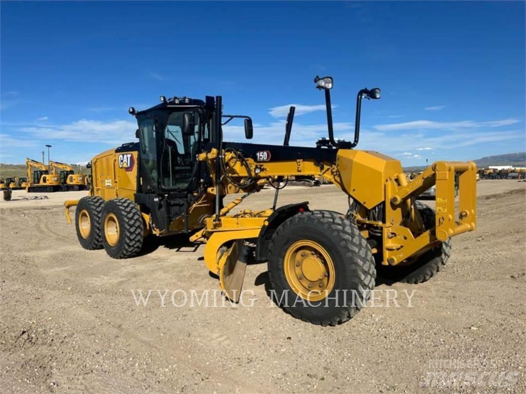 CAT 150 AWD معدات تمهيد الطرق