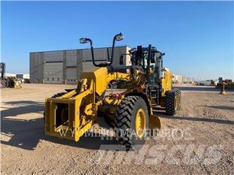 CAT 150 AWD معدات تمهيد الطرق