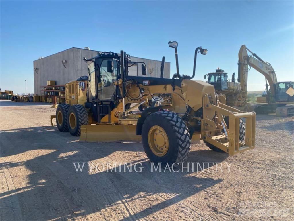 CAT 150 AWD معدات تمهيد الطرق