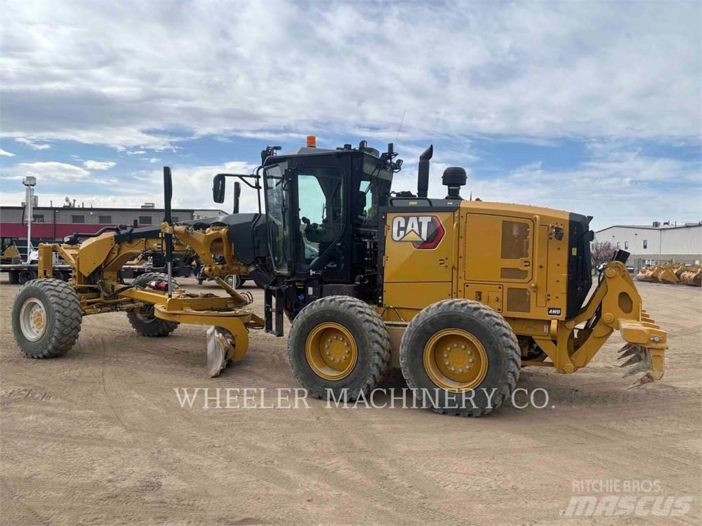 CAT 150 AWD معدات تمهيد الطرق