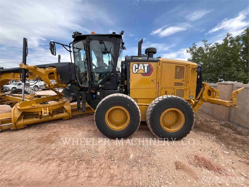 CAT 150 AWD معدات تمهيد الطرق