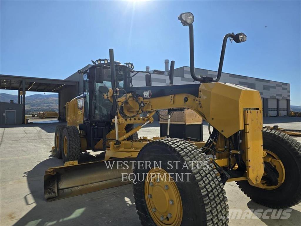 CAT 150 AWD معدات تمهيد الطرق
