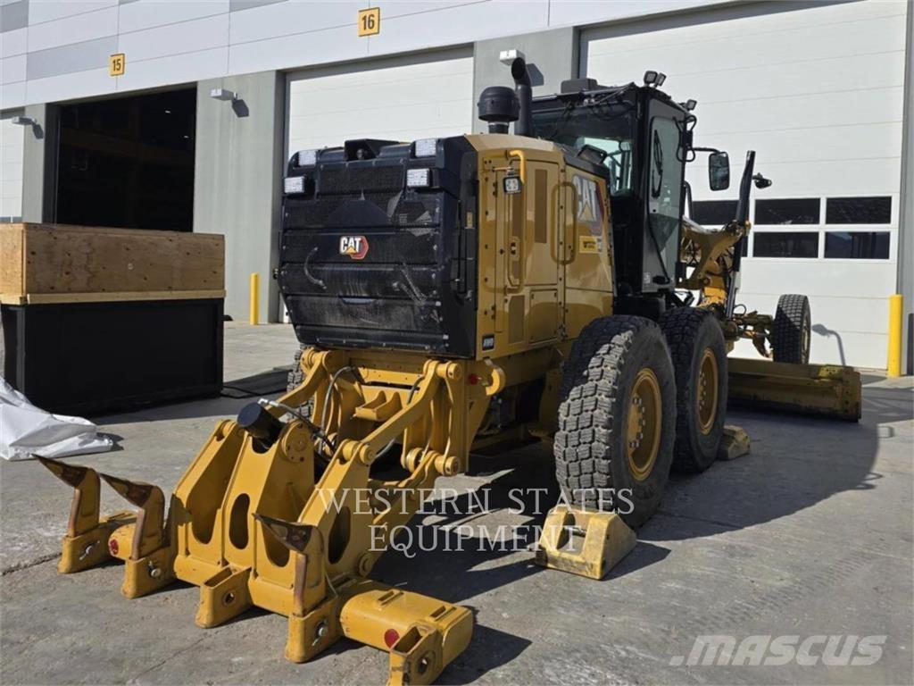 CAT 150 AWD معدات تمهيد الطرق