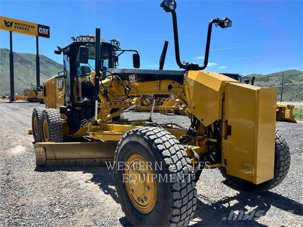 CAT 150 AWD معدات تمهيد الطرق